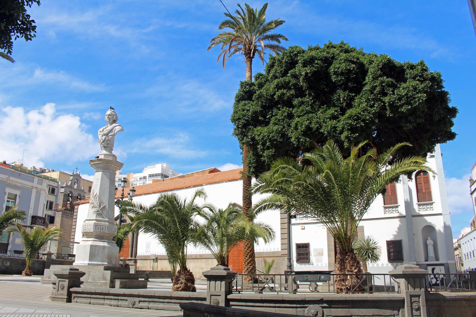 Las Palmas de Grande Canarie, Plaza de Colón