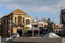 Kyrenia, Girne, place, statues