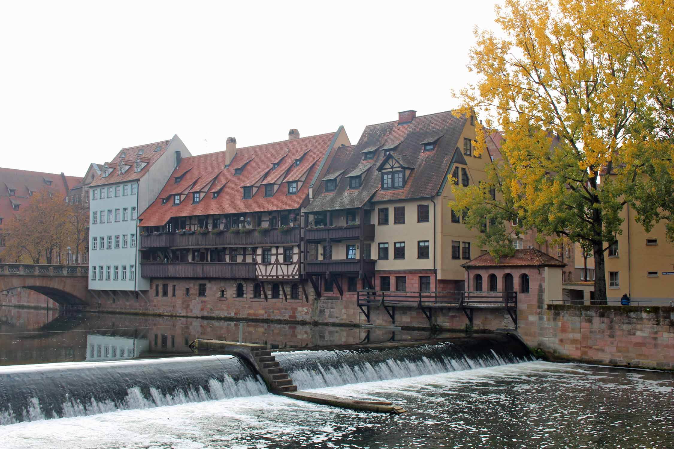 Nuremberg, maisons typiques, rivière Pegnitz
