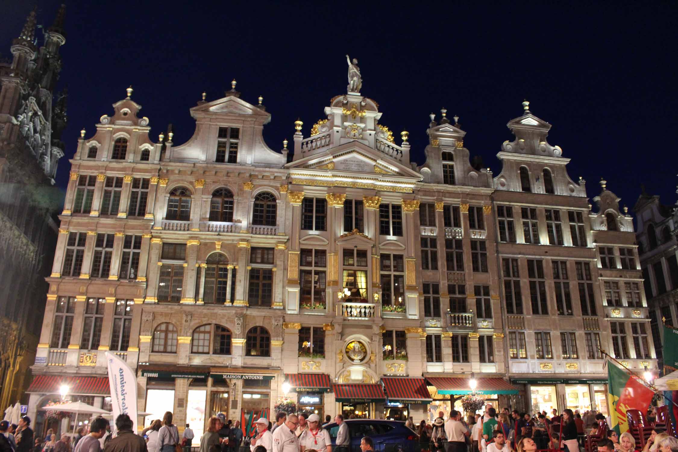 Bruxelles, Grand-Place, façade, nuit