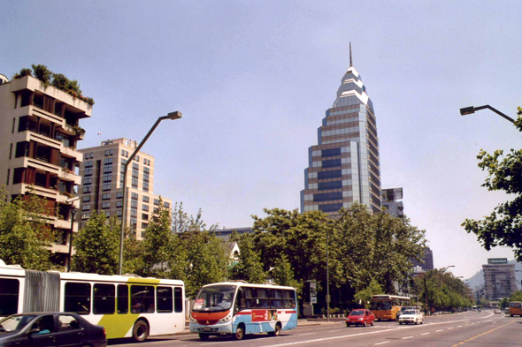 Santiago du Chili, avenue Apoquindo, immeubles