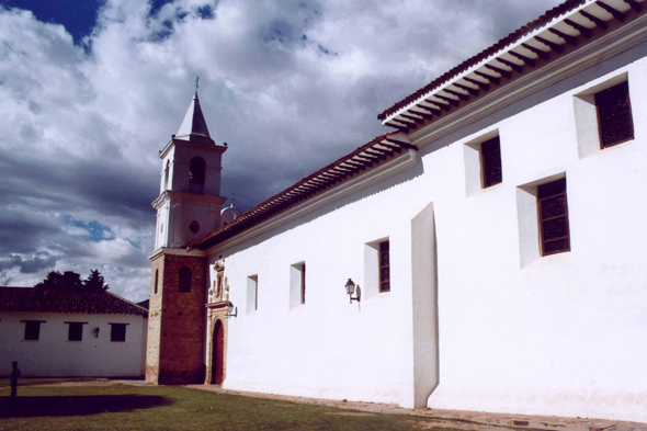 Colombie, l'église del Carmen à Villa de Leyva