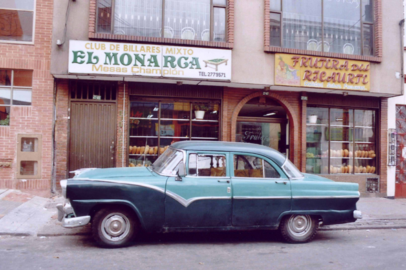 Vieille voiture, Bogota