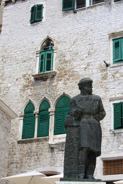 Sibenik, statue de Juraj Dalmatinac