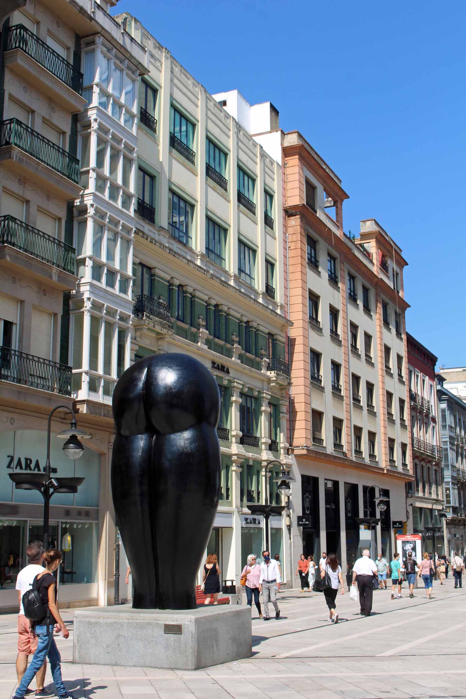 Oviedo, sculpture Culis Monumentalibus