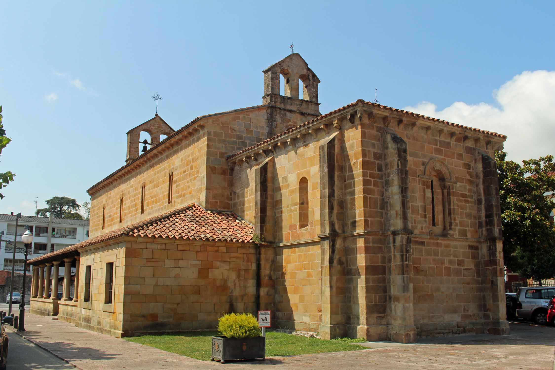 Vilaviciosa, église Santa Maria de la Oliva