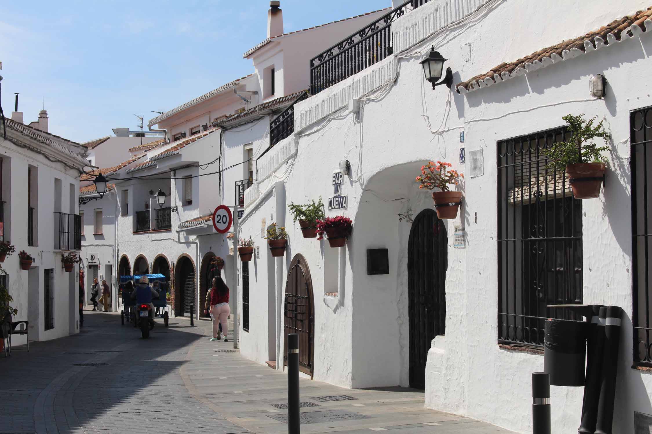 Mijas, village blanc, rue typique