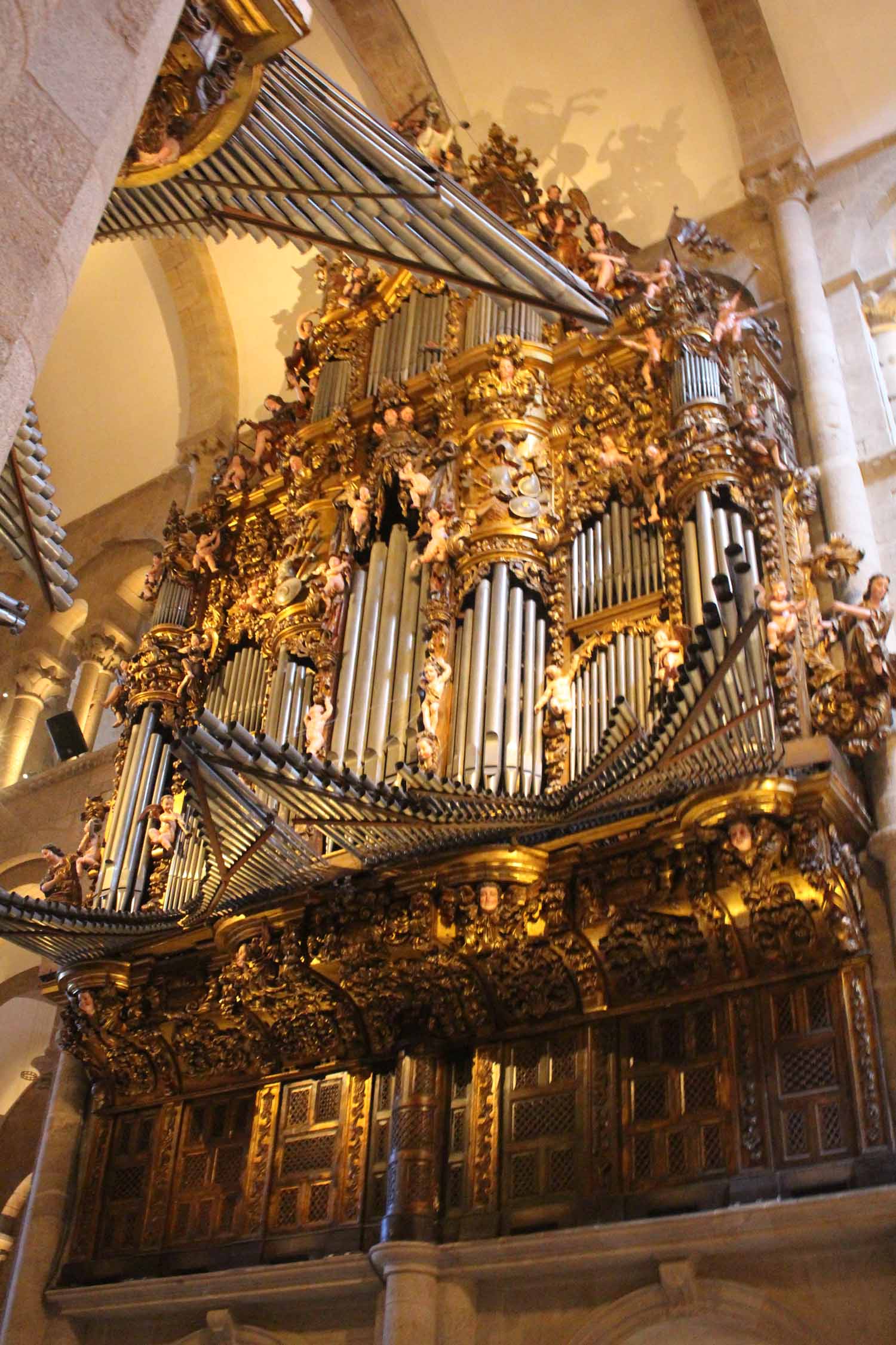 Saint-Jacques-de-Compostelle, cathédrale, orgues