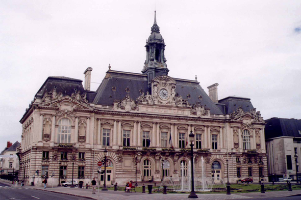 Tours, Hôtel de Ville