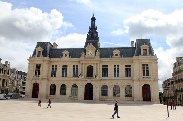 Poitiers, Hôtel de Ville