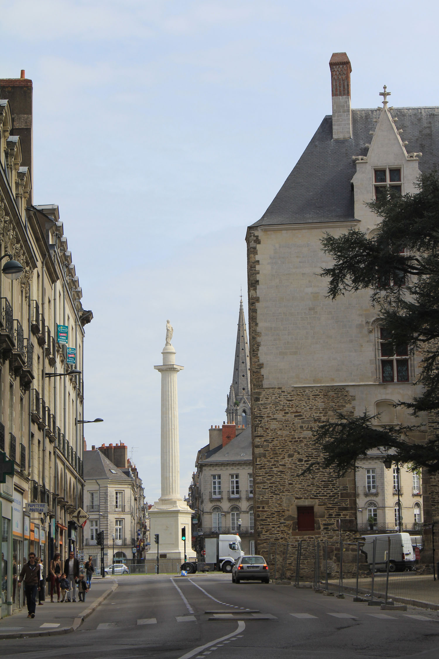 Nantes, colonne Louis XVI