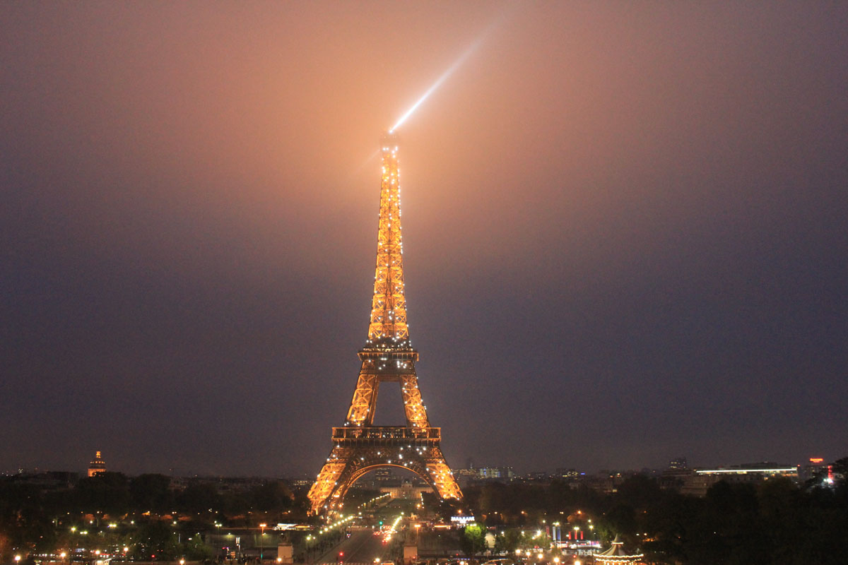 Tour Eiffel, nuit, illuminée