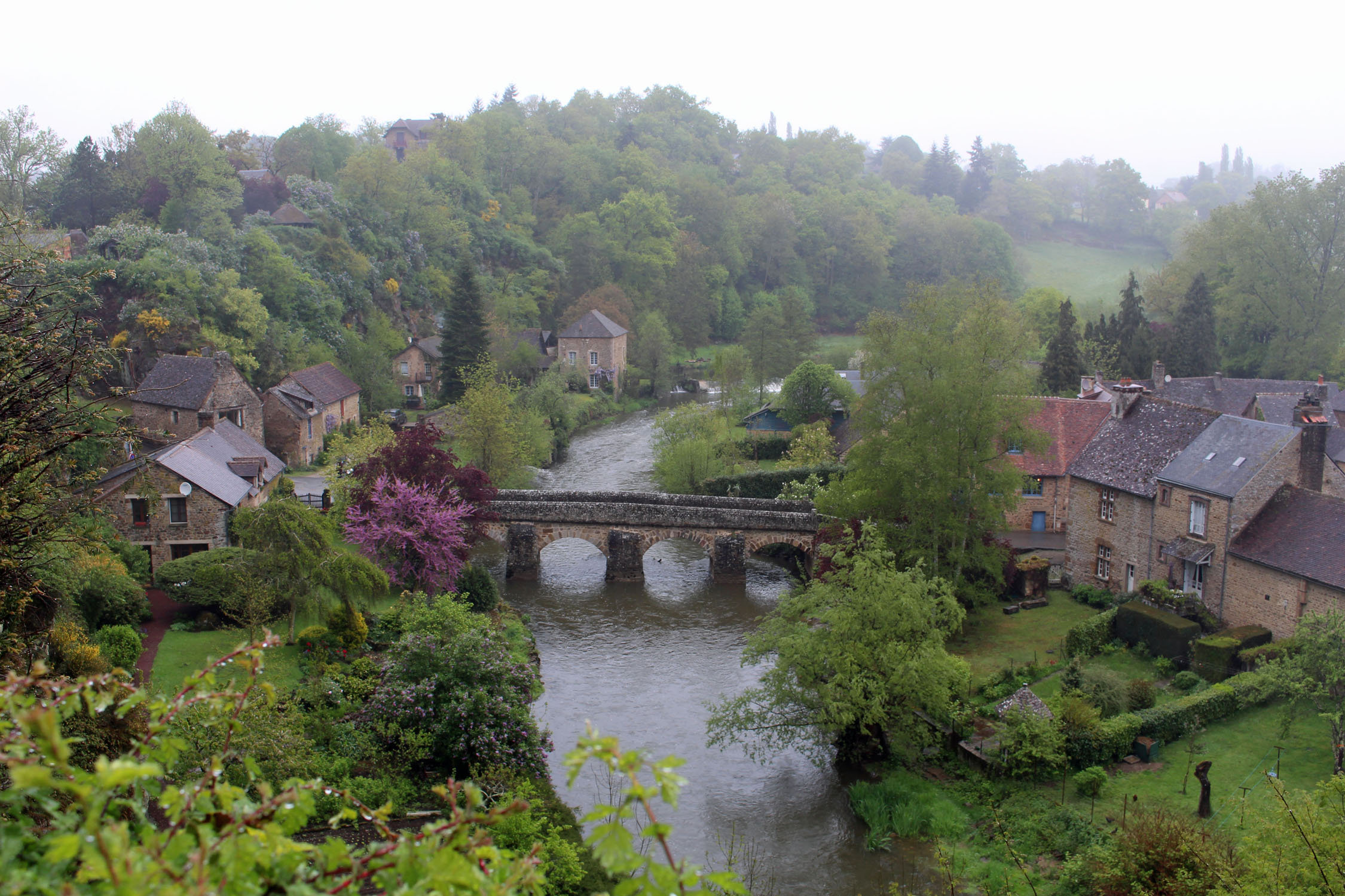 Saint-Céneri, pont sur la Sarthe