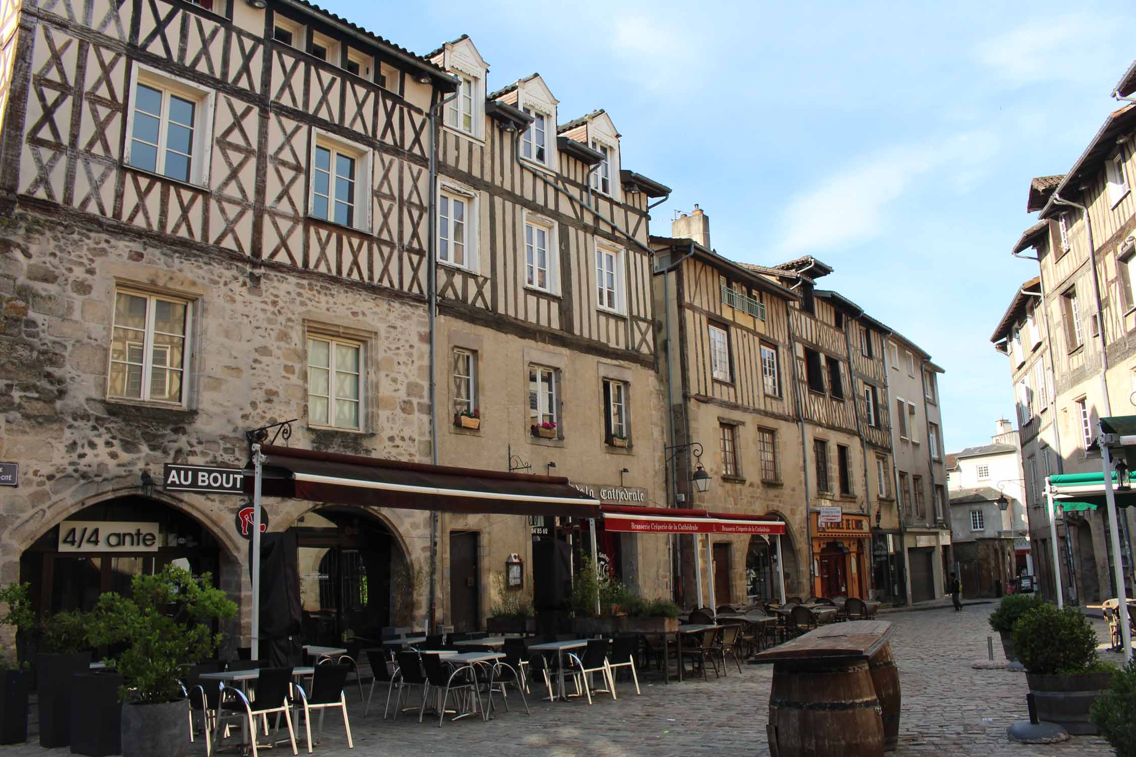 Limoges, maisons à colombages, rue Haute-Cité