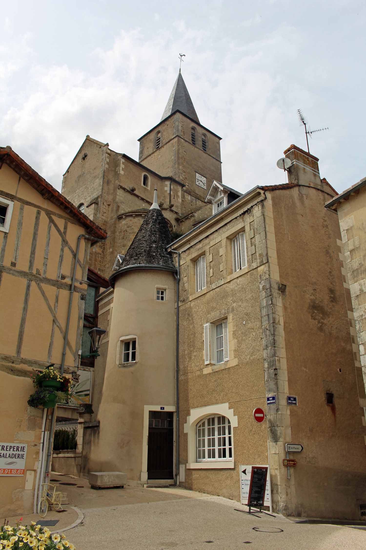 Montmorillon, village médiéval
