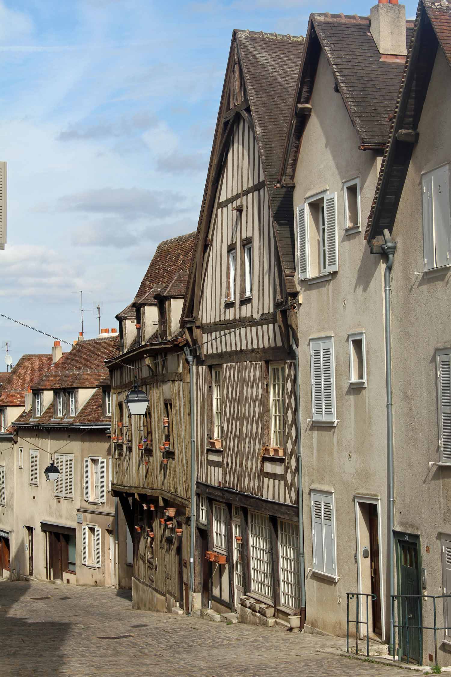Chartres, ruelle typique