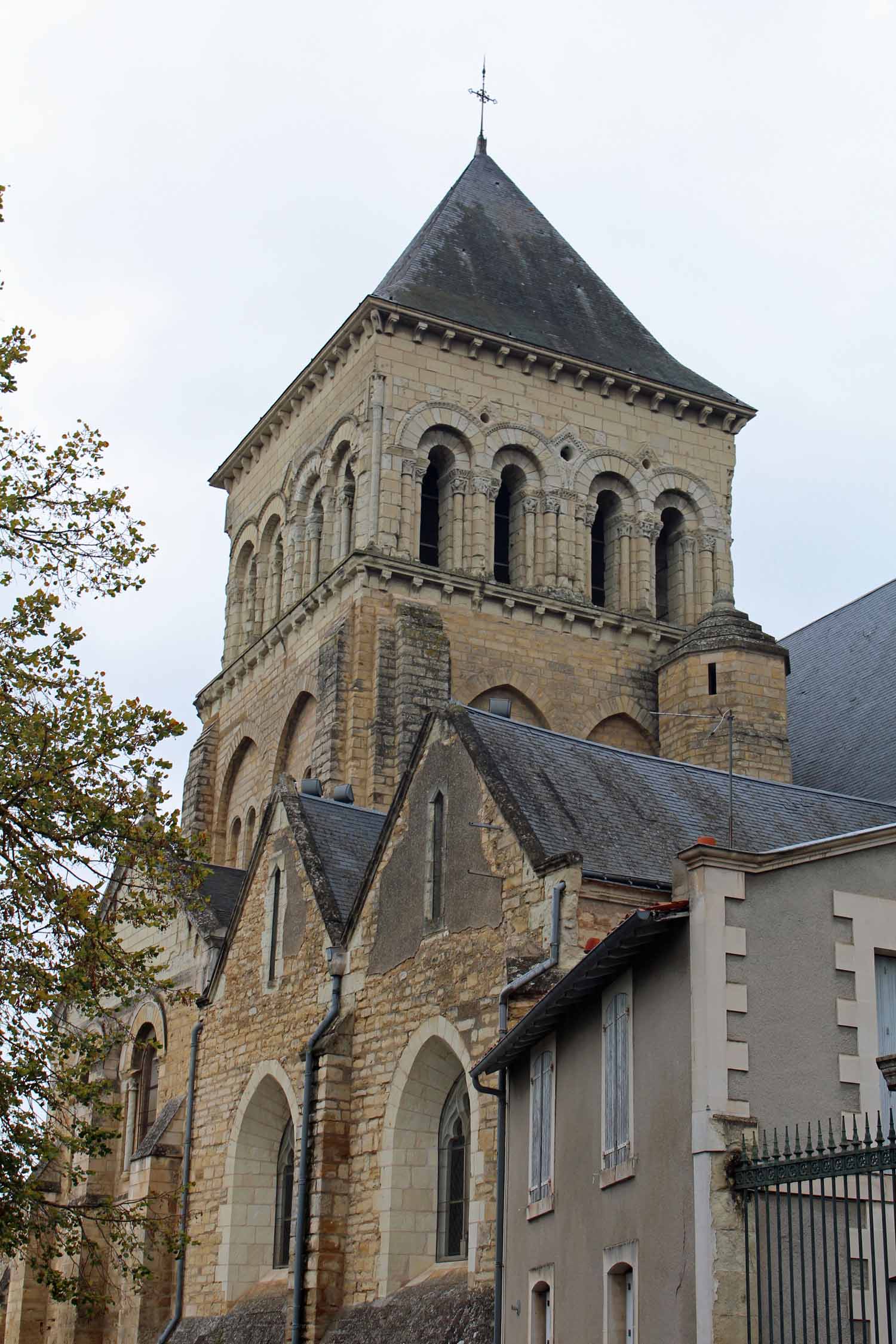 Thouars, église Saint-Laon