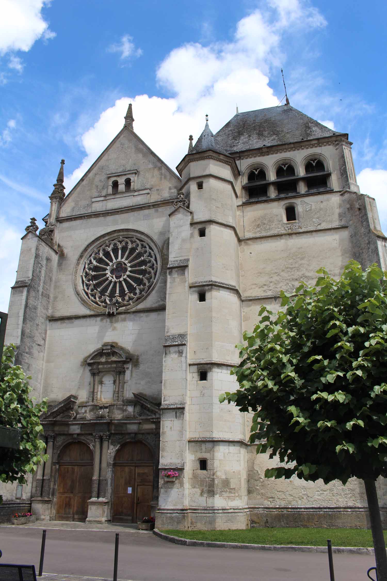 Bar-sur-Seine, église Saint-Etienne