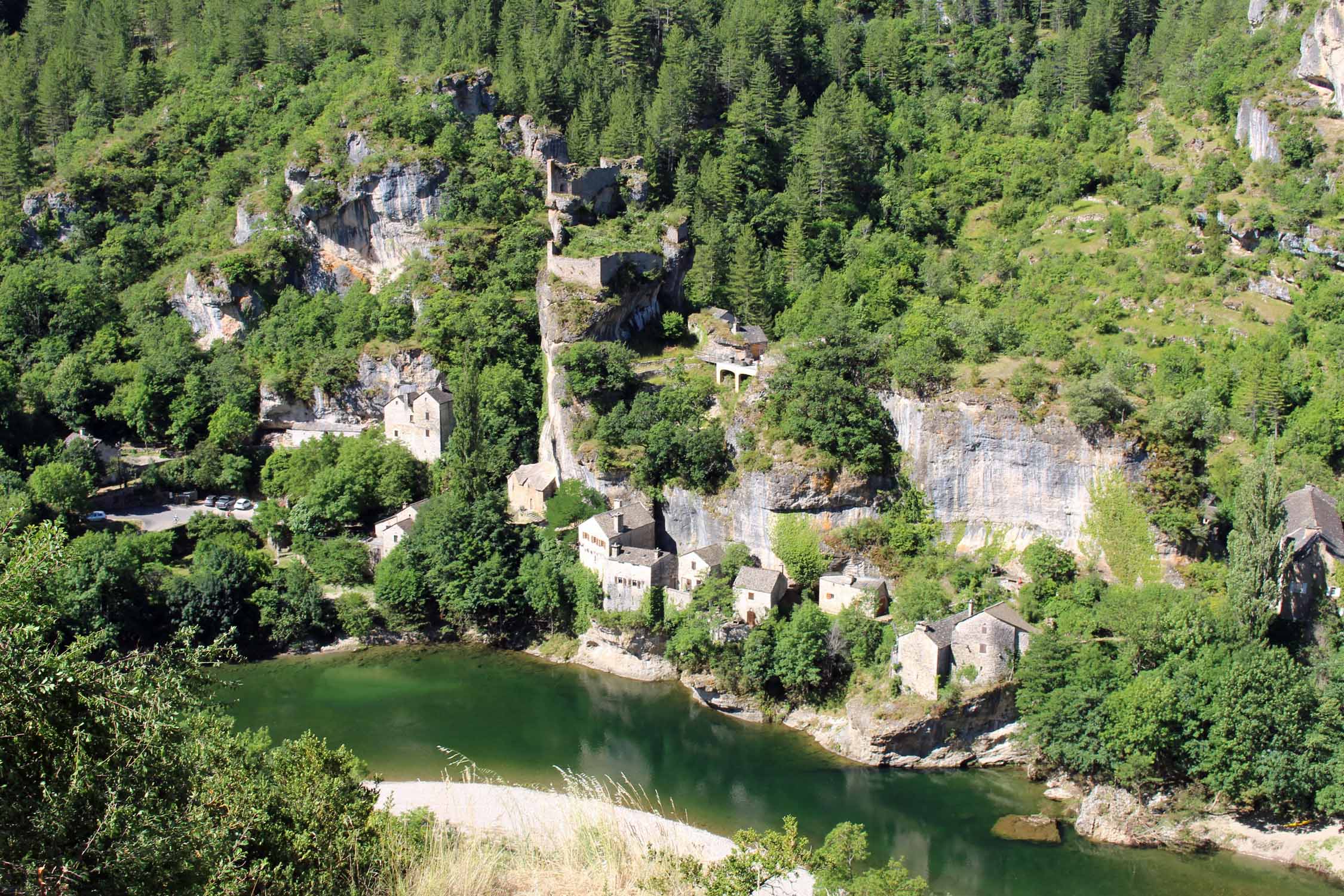 Gorges du Tarn, Castelbouc, village