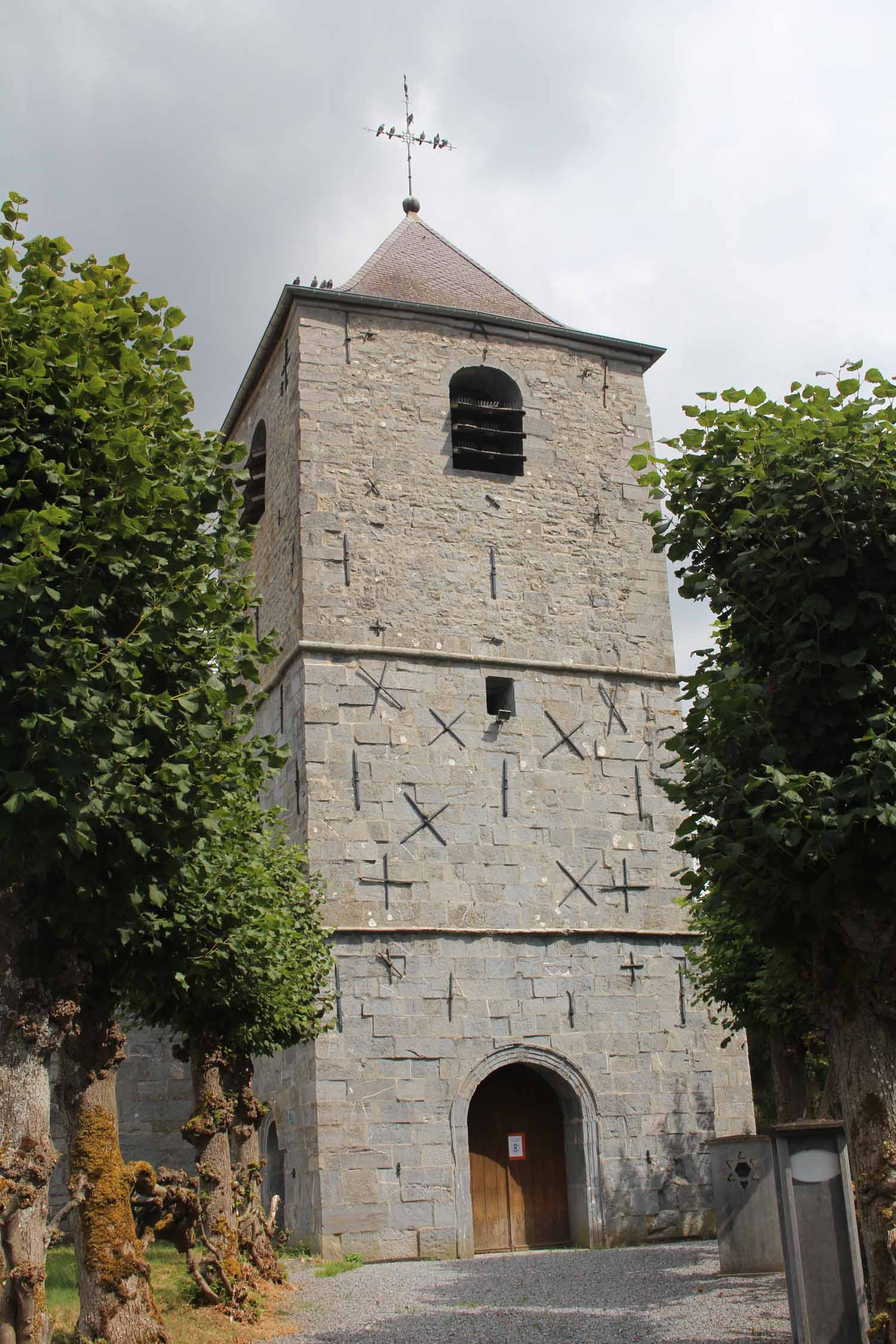 Wallers-en-Fagne, église Saint-Hilaire