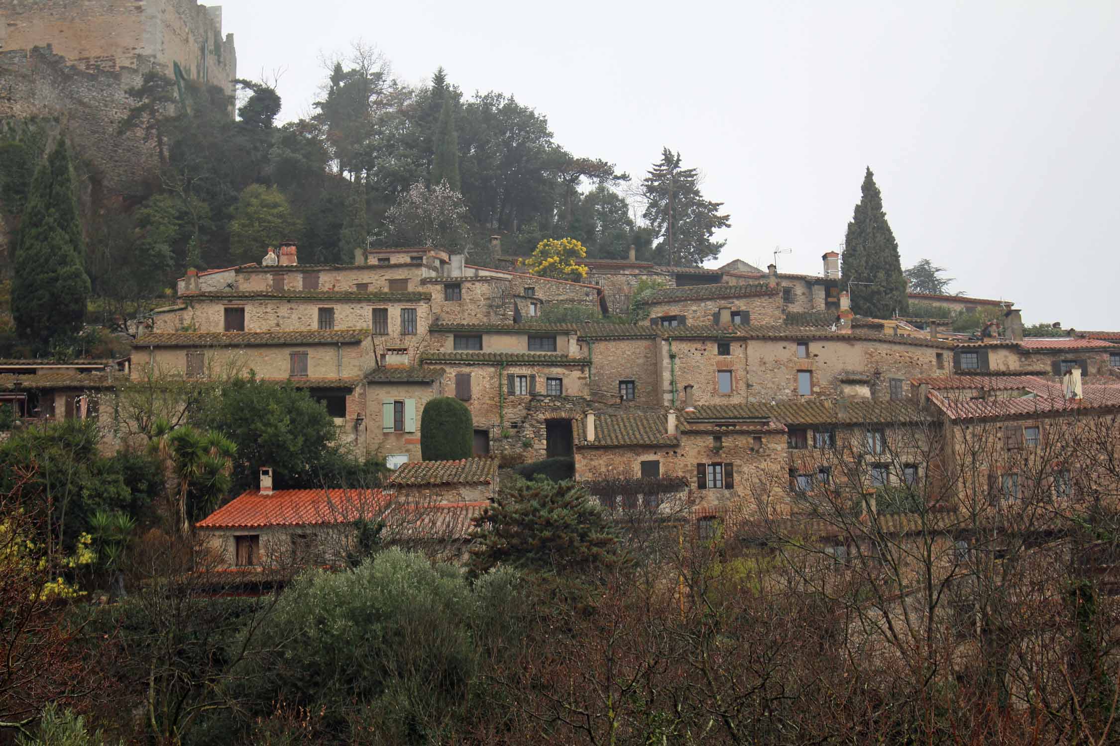 Castelnou, village, Pyrénées-Orientales