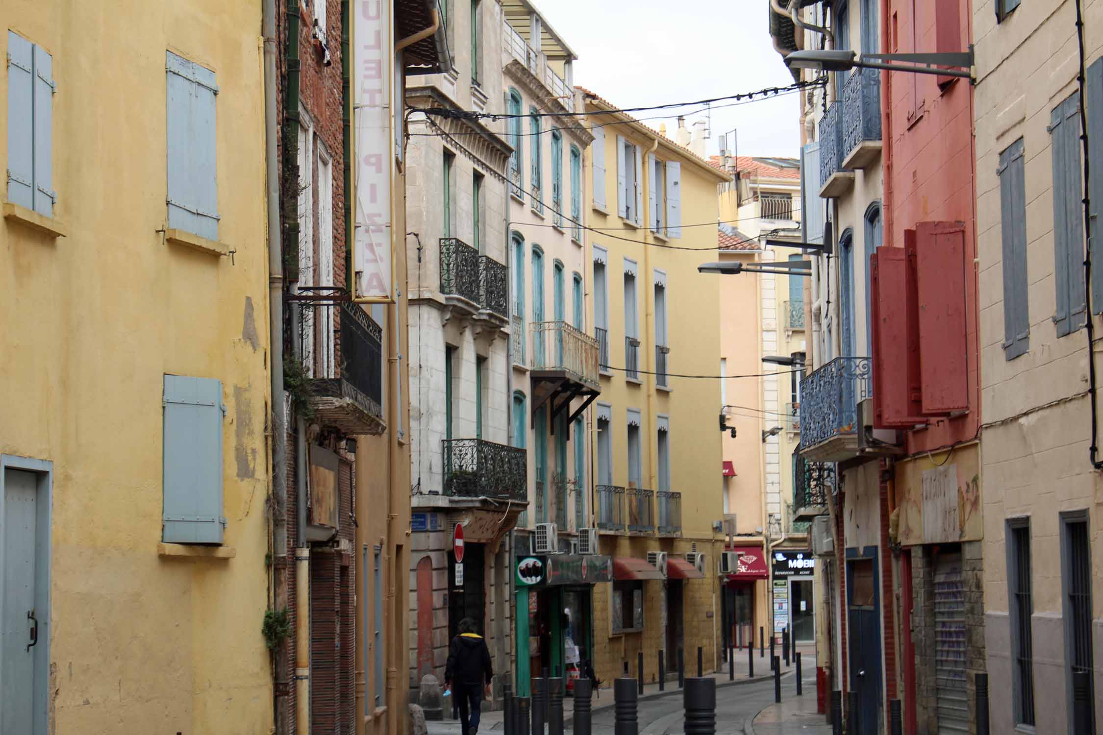 Perpignan, rue colorée