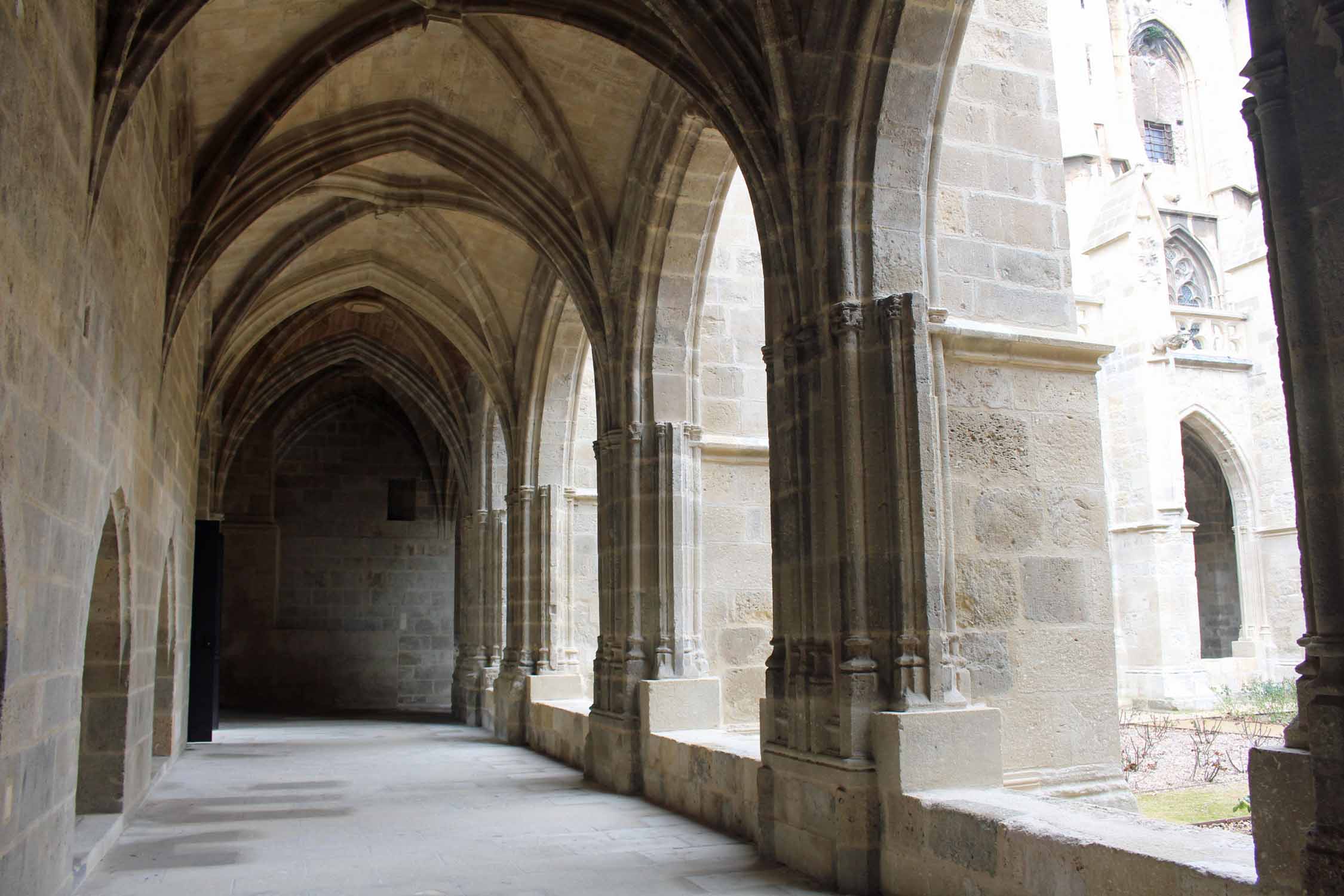 Narbonne, cathédrale Saint-Just-Saint-Pasteur, cloître