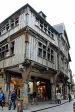 Dinan
