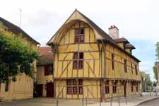 Troyes