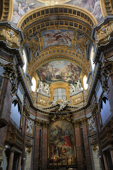 Eglise Santi Ambrogio e Carlo al Corso, chœur