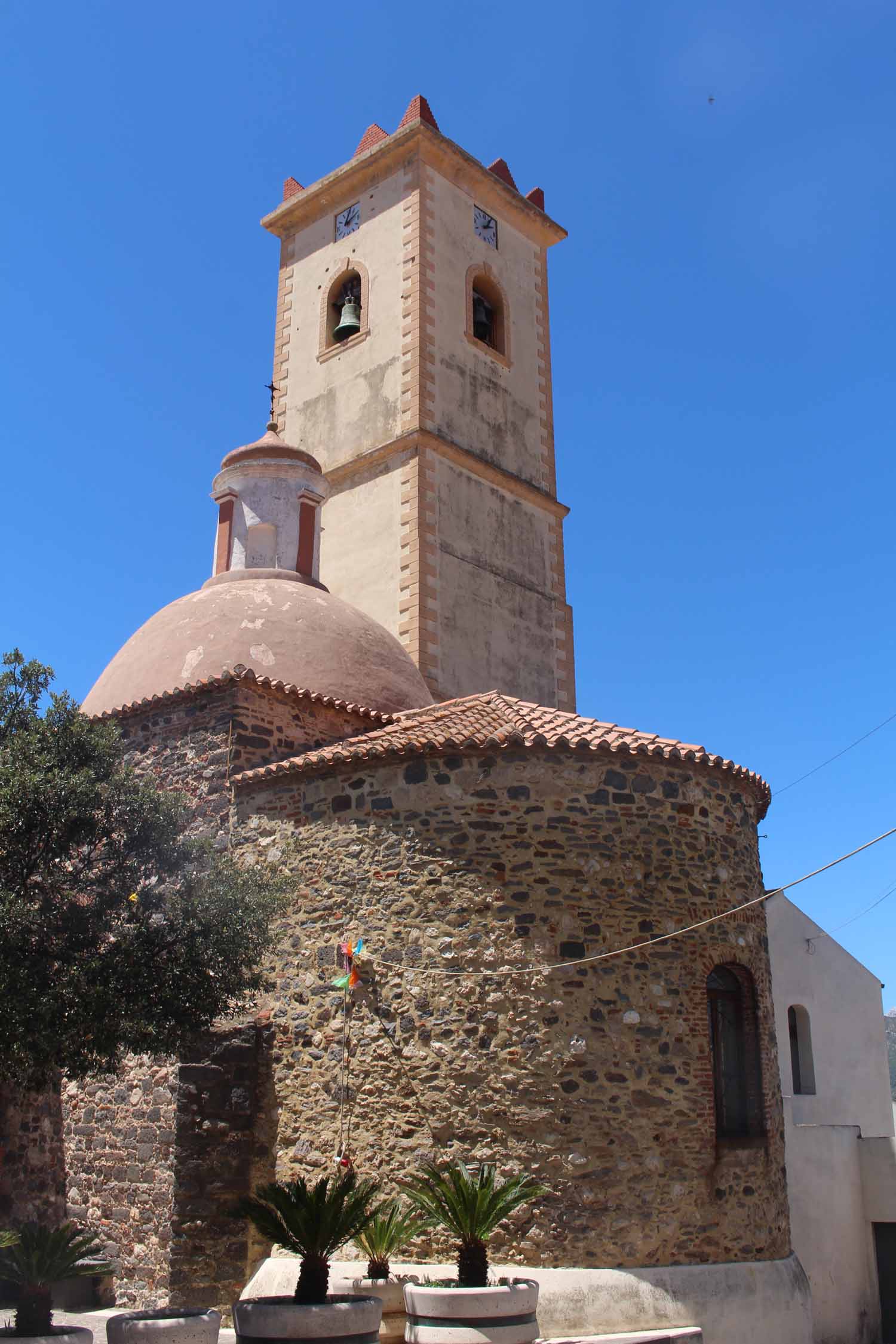Sardaigne, Galtelli, église Santissimo Crocifisso