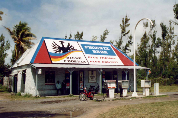 Grand-Baie, station d'essence
