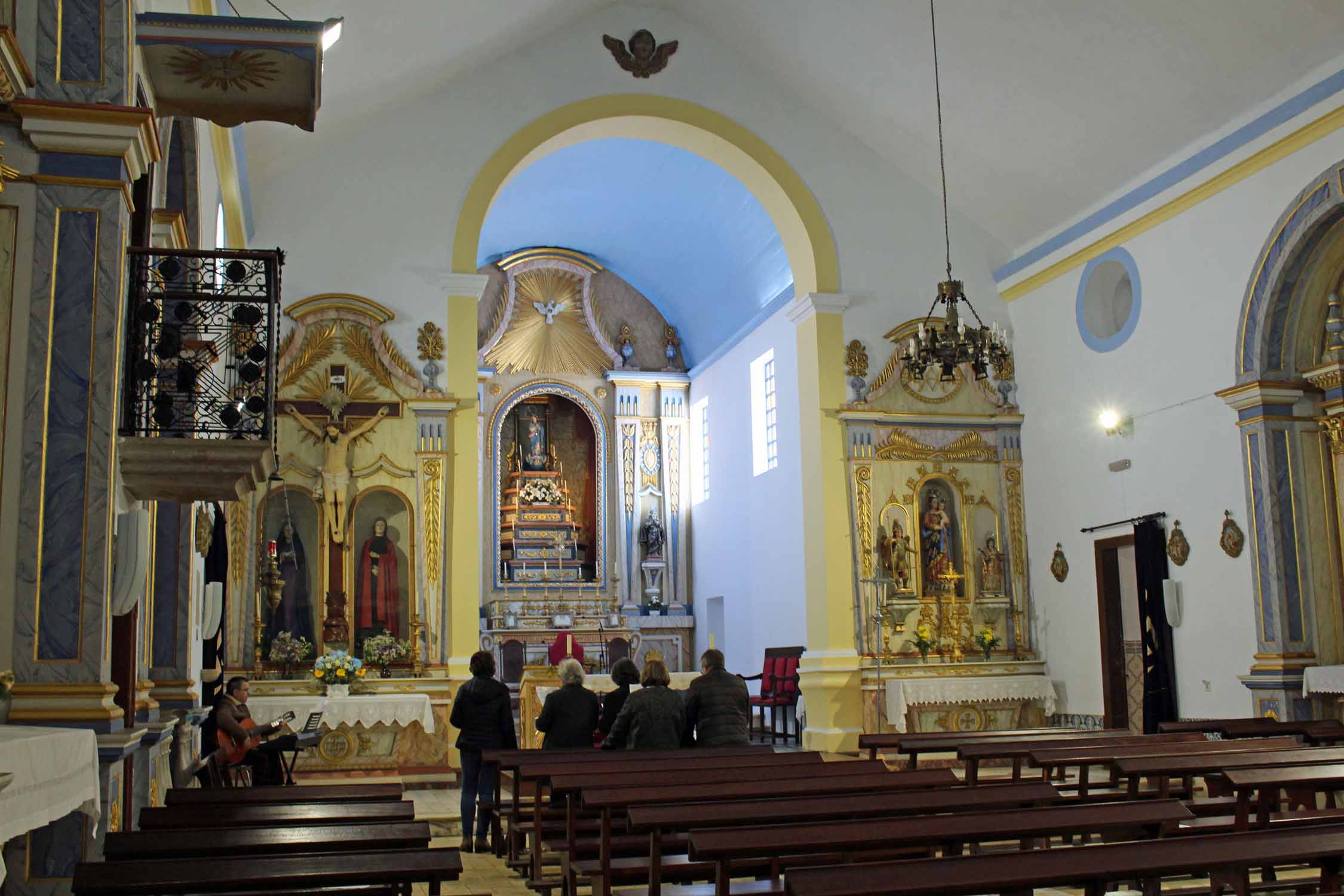 Ferragudo, église intérieur