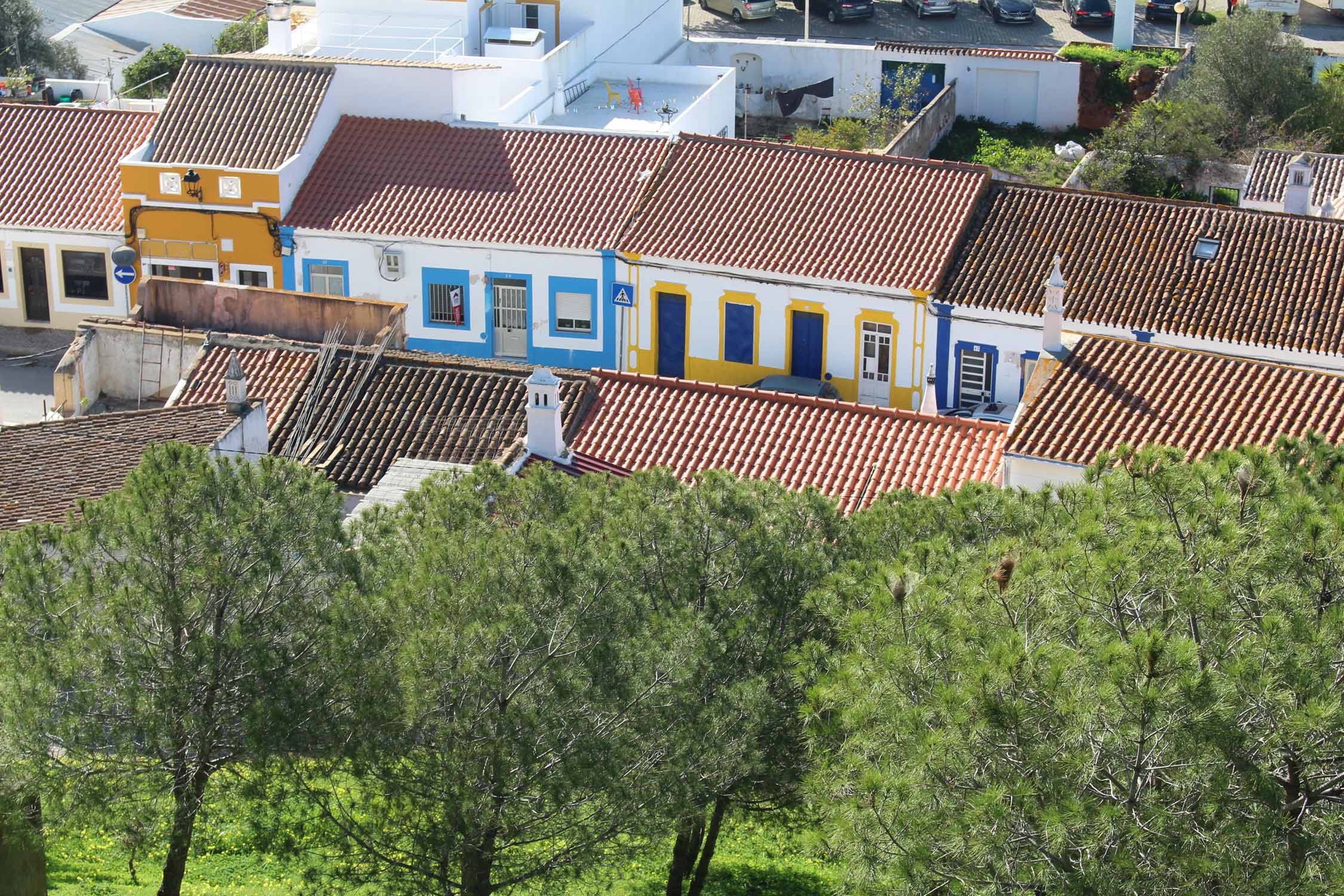 Castro Marim, maisons colorées