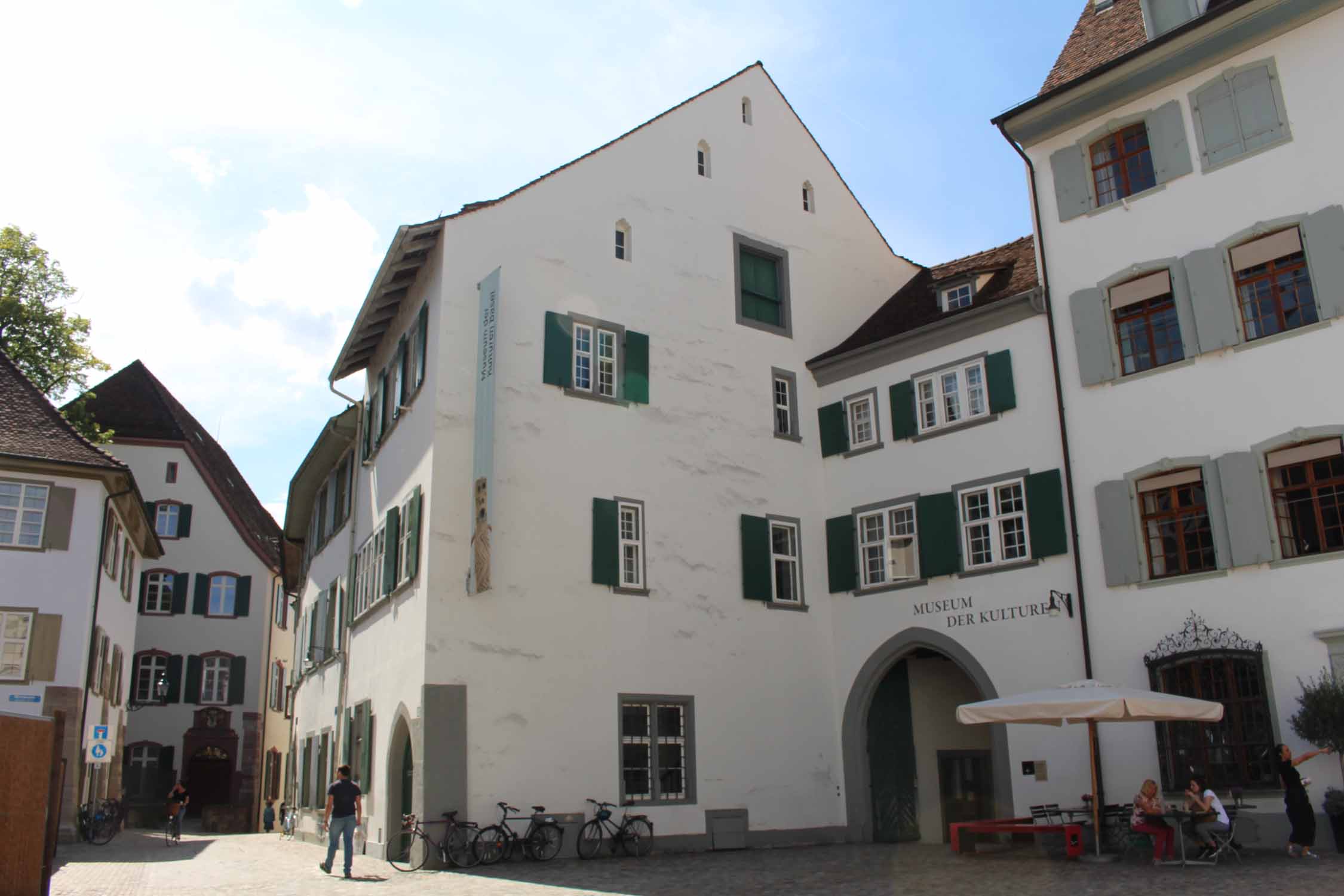 Bâle, bâtiment typique, place Schlusseberg