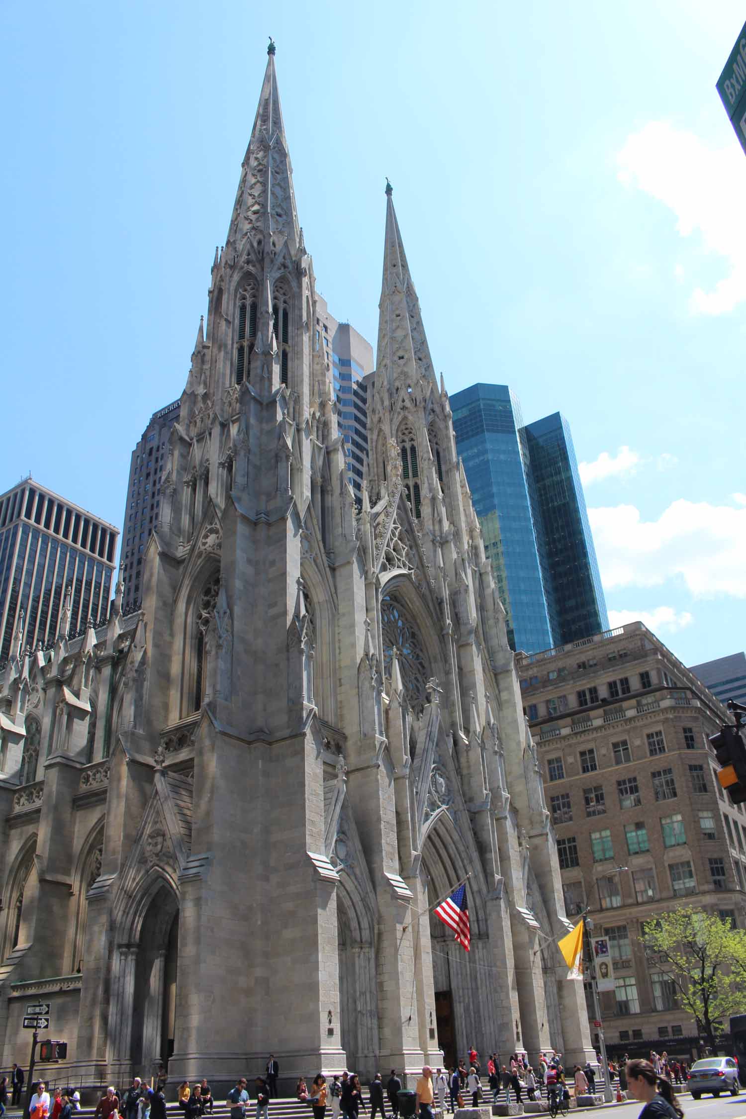 New York, Manhattan, la cathédrale Saint-Patrick