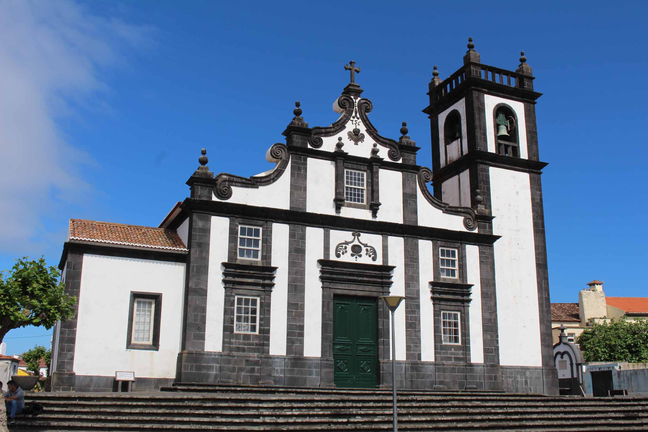 L'église de Fenais da Luz sur l'île de São Miguel, Açores