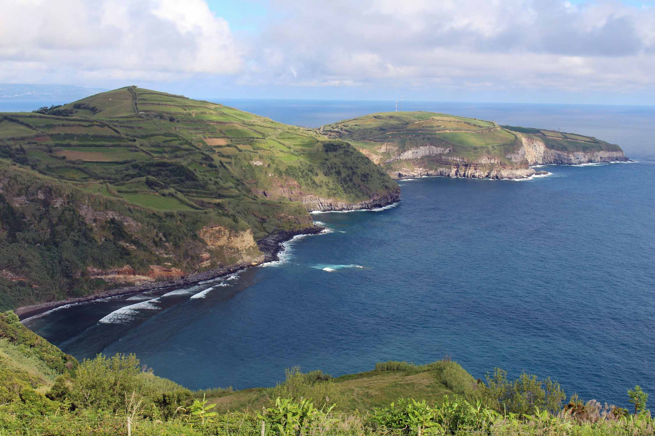 Paysage près de Santa Iria sur l'île de São Miguel, Açores