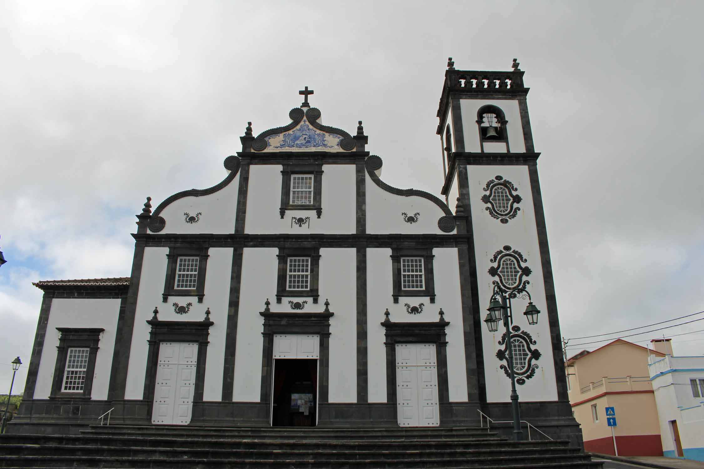 L'église de Ponta Garça sur l'île de São Miguel, Açores