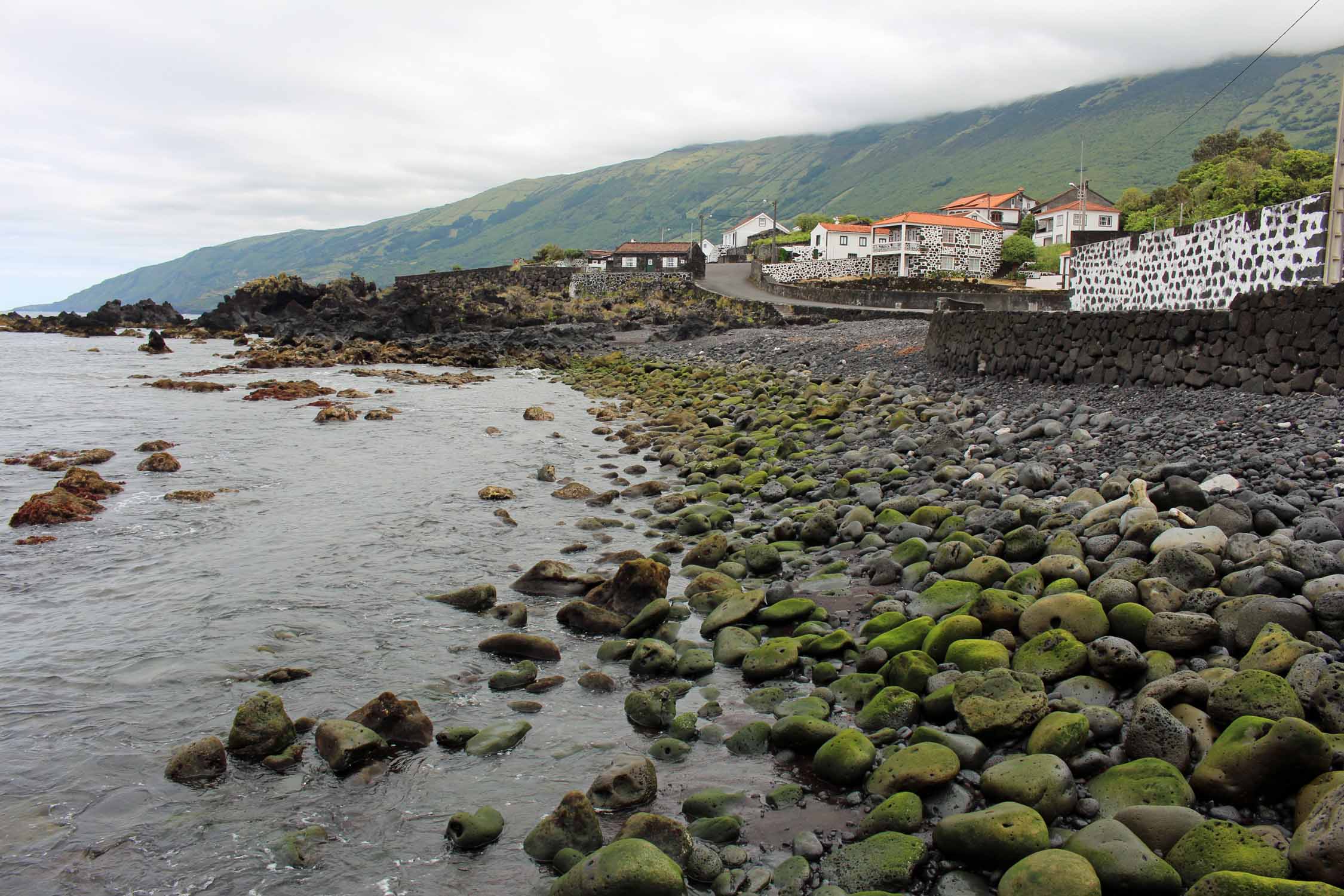 La mer à Prainha sur l'île de Pico, Açores