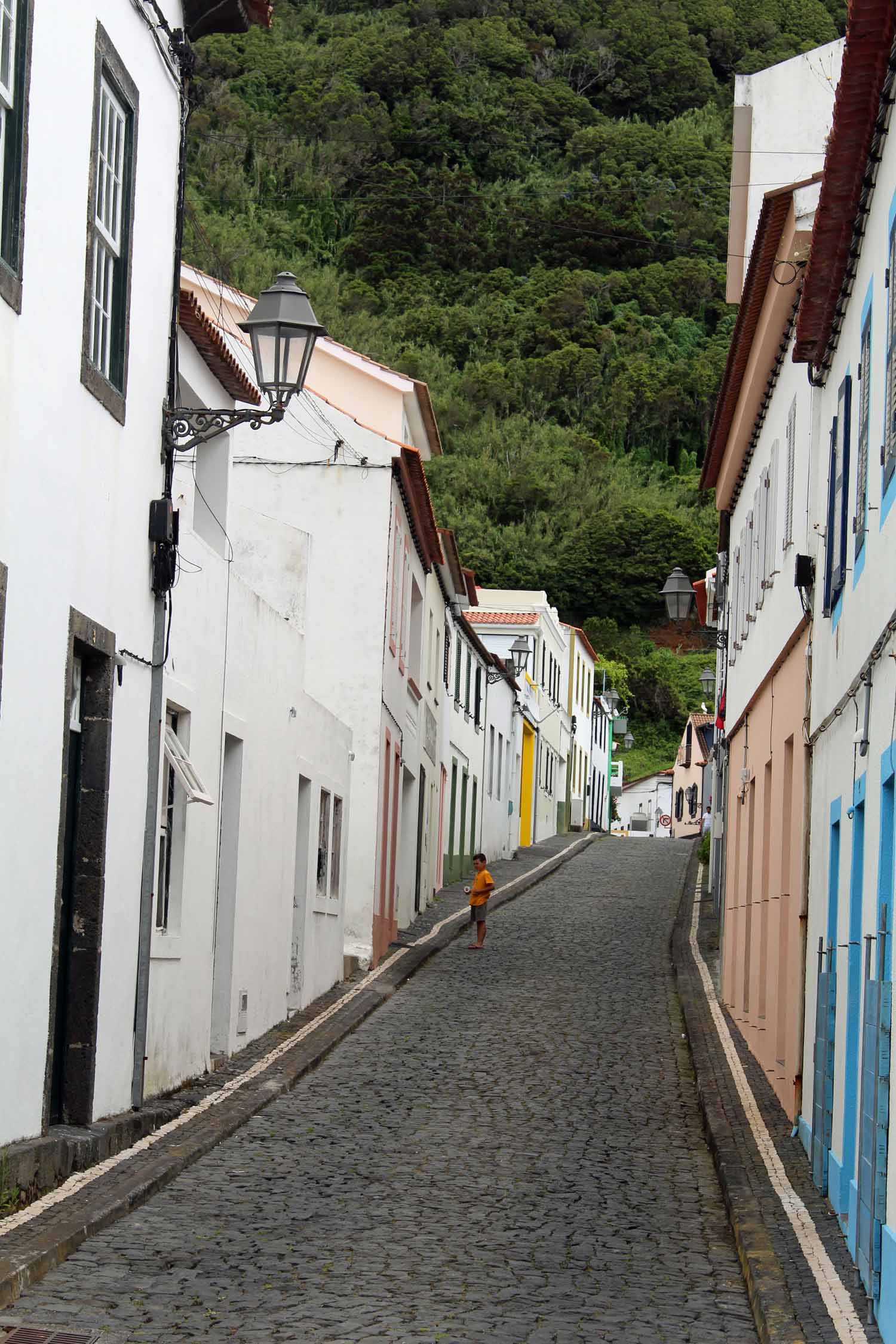 Açores, Île de Pico, Lajes do Pico, ruelle