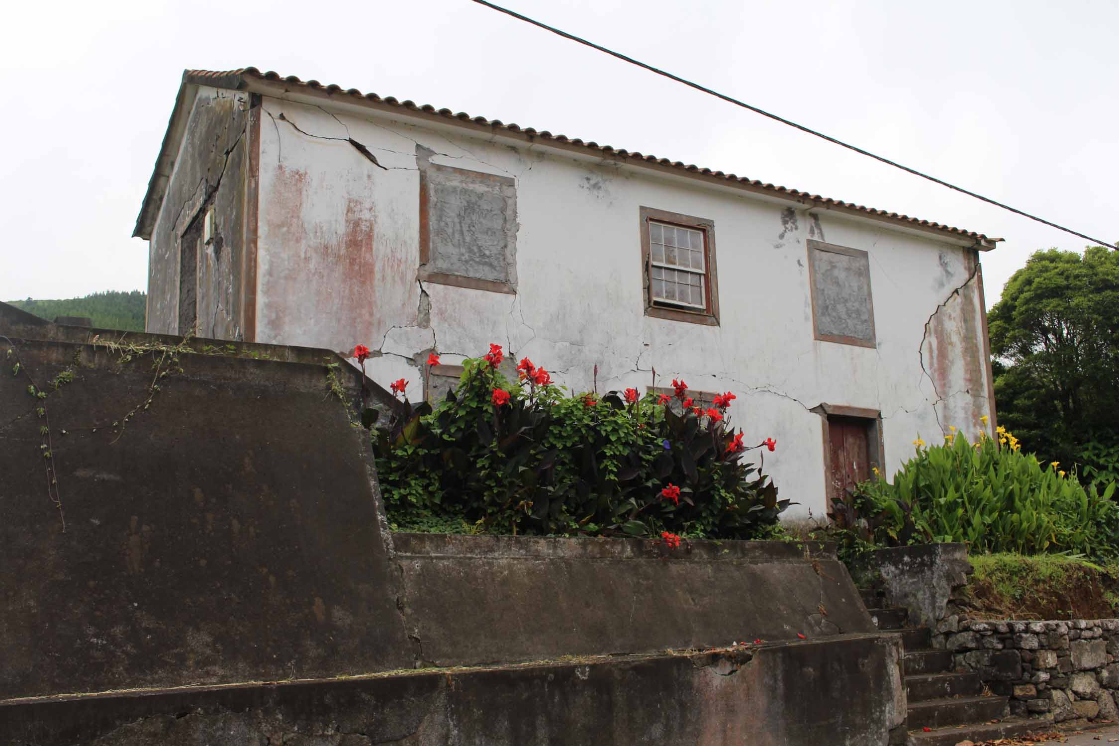 Açores, Île de Faial, maison, séisme