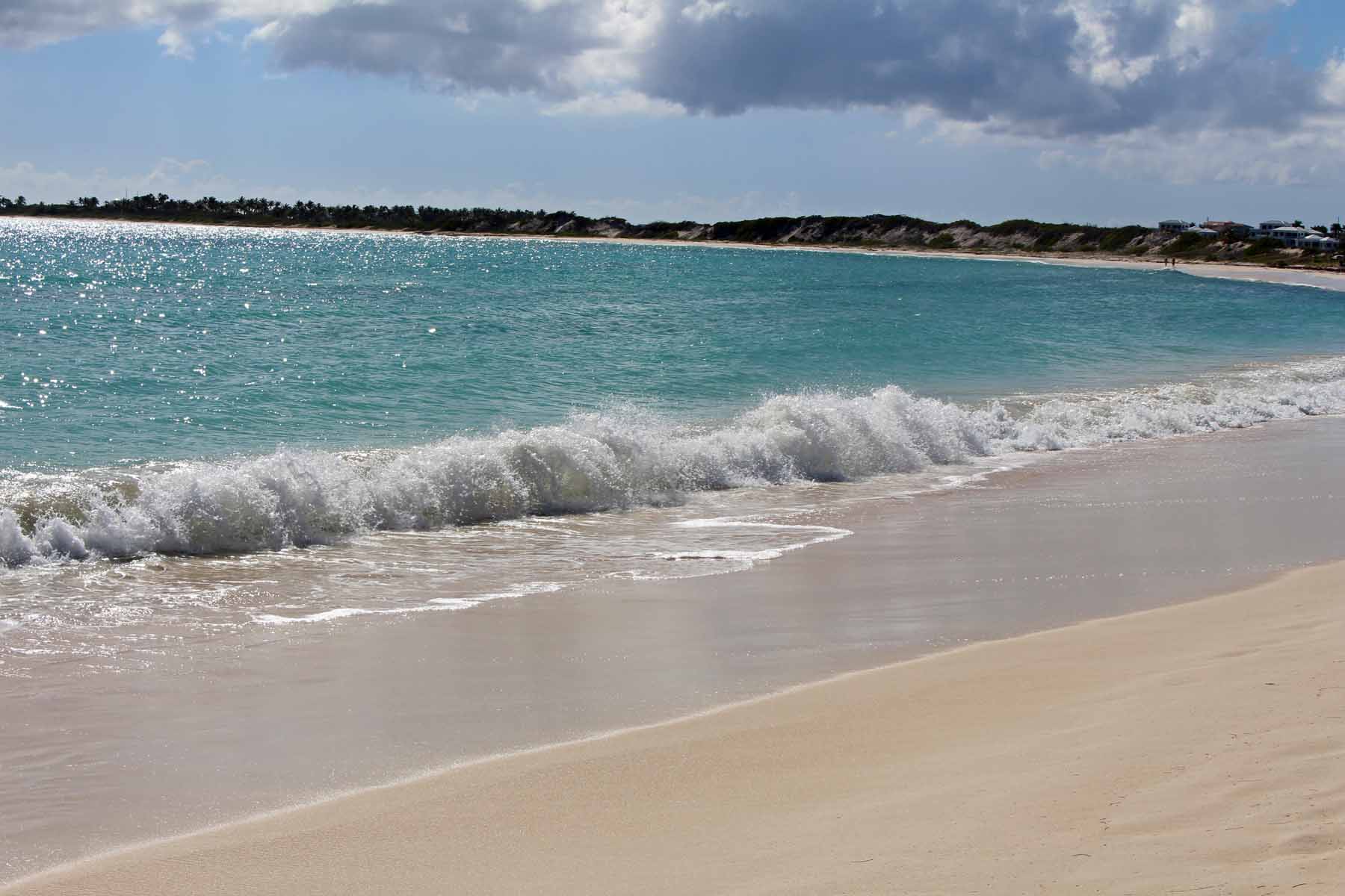 Ile d'Anguilla, Cove Bay