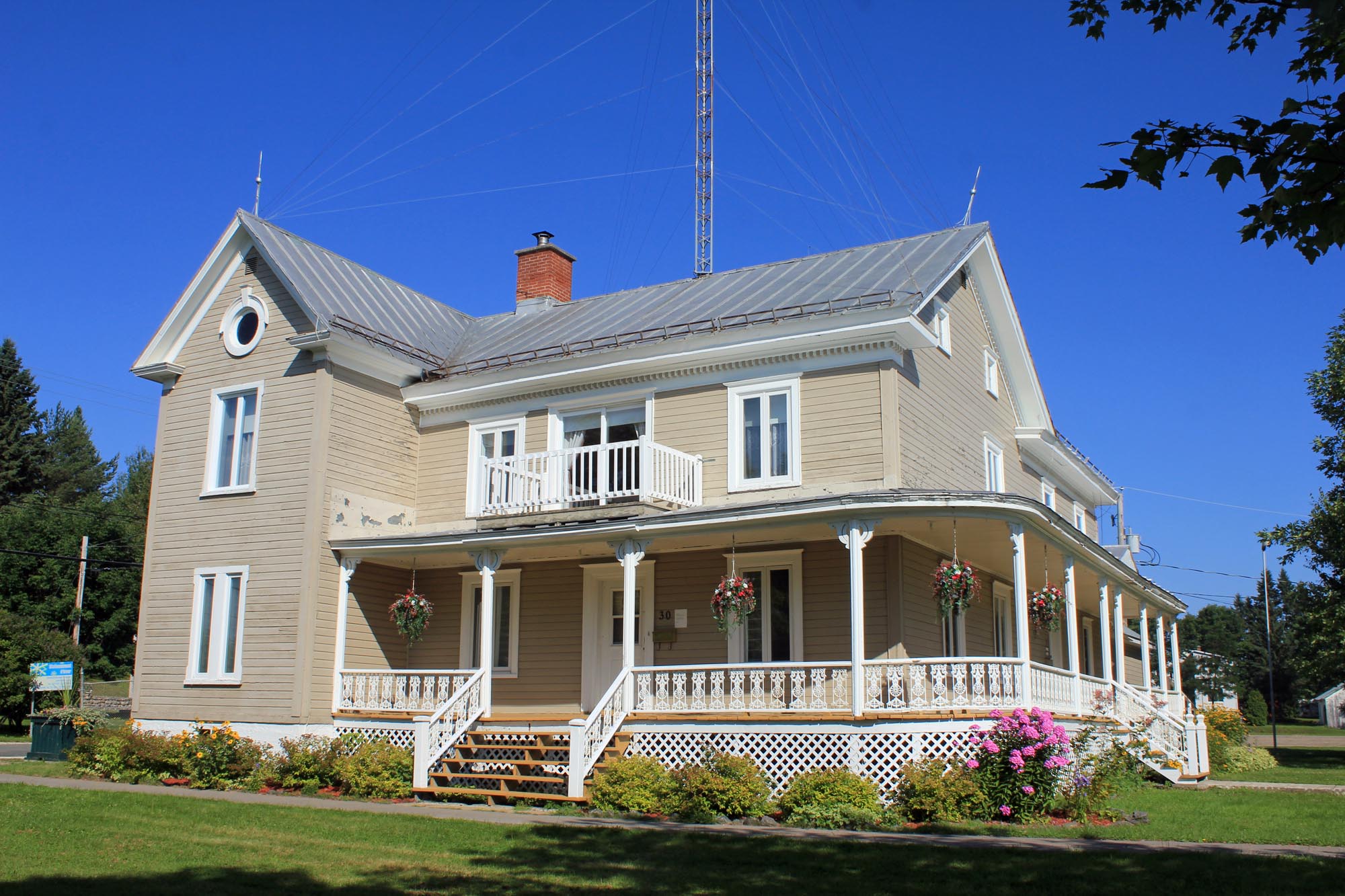 Saint-Alexis-des-Monts, maison