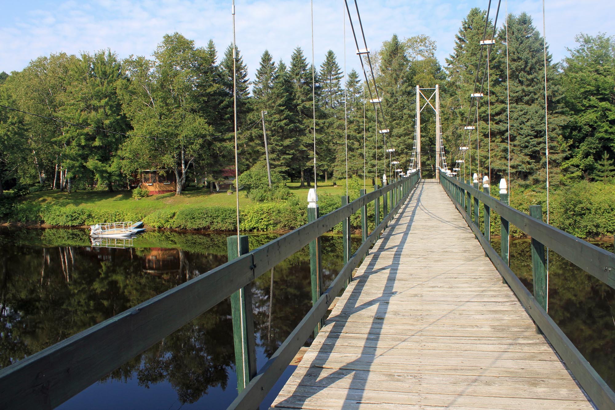 Rivière du Loup, pont branlant