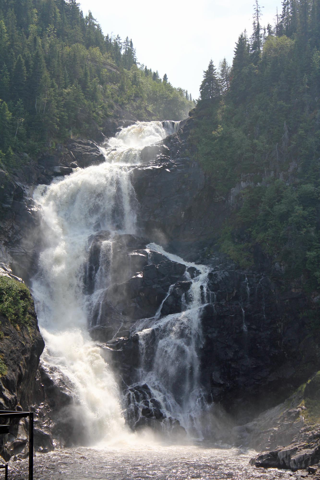 Chutes Ouiatchouan, Val-Jalbert