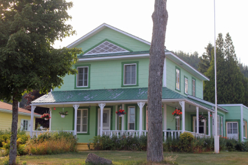 Maison verte &agrave; Tadoussac