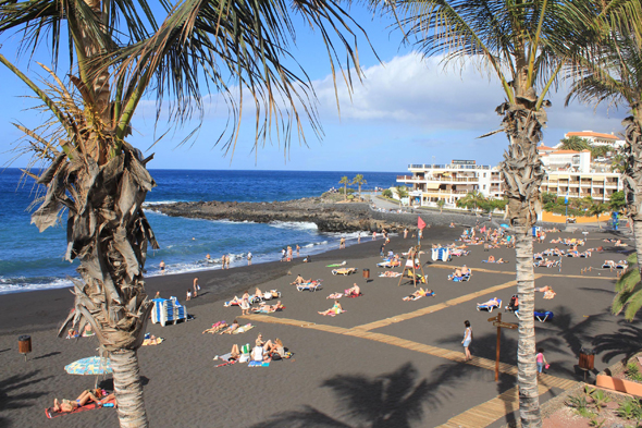 La plage de Puerto de Santiago à Ténérife