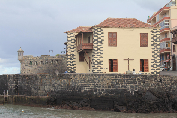 Puerto de la Cruz, fort