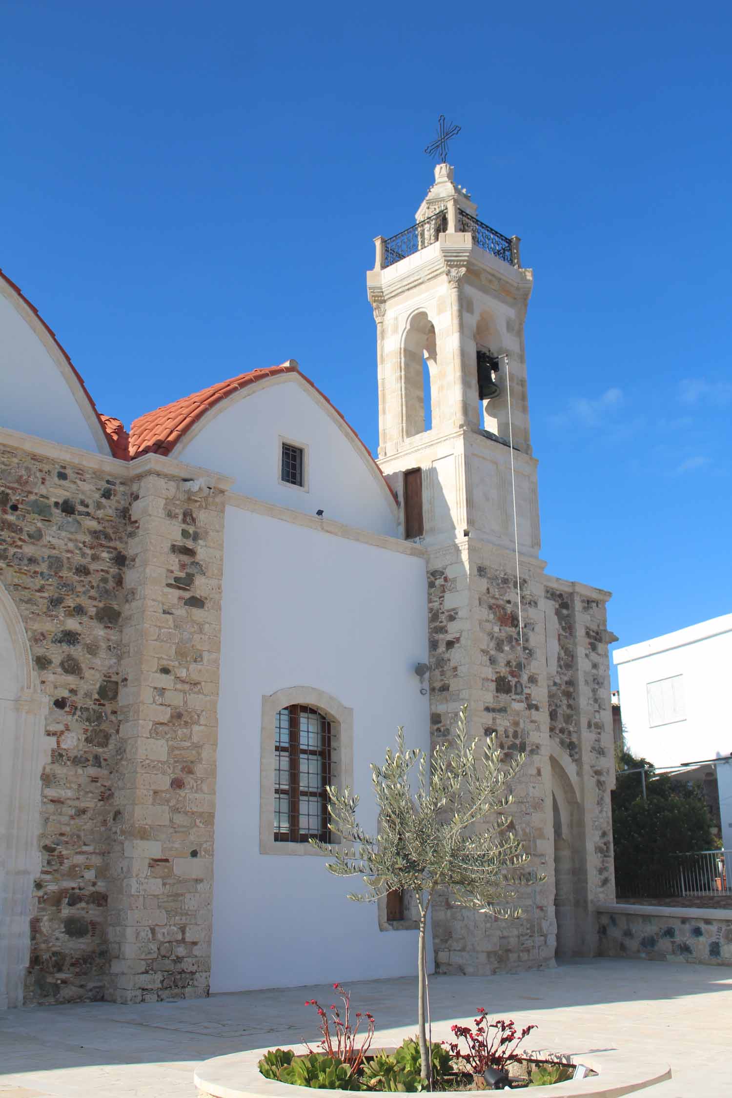 Kornos, église Saint-Jean